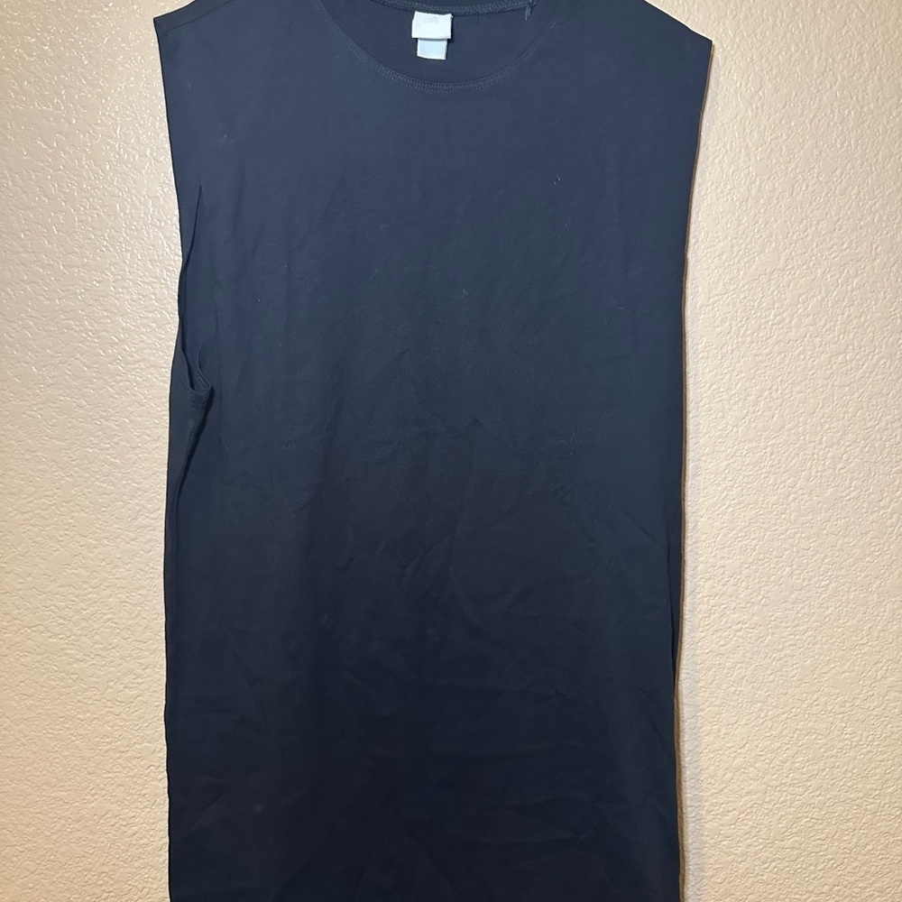 H&M Women’s sleeveless black casual dress